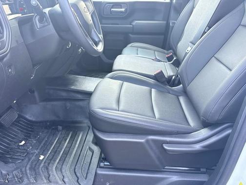2025 Chevrolet Silverado 3500 WT