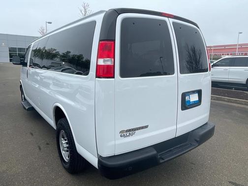 2022 Chevrolet Express 3500 RWD 3500 Extended Wheelbase LS