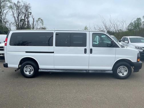 2022 Chevrolet Express 3500 RWD 3500 Extended Wheelbase LS