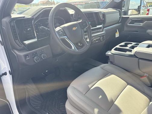 2026 Chevrolet Silverado 2500 LT