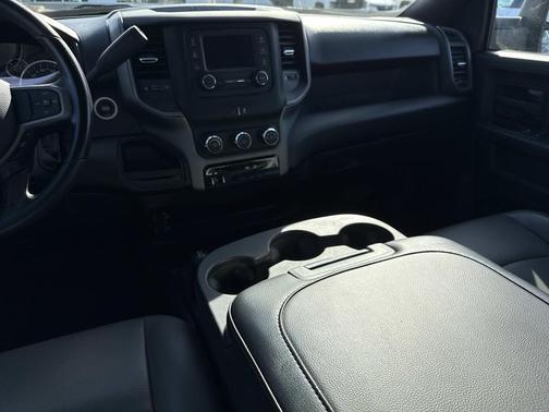 2024 RAM 3500 Tradesman Crew Cab 4x4 8' Box