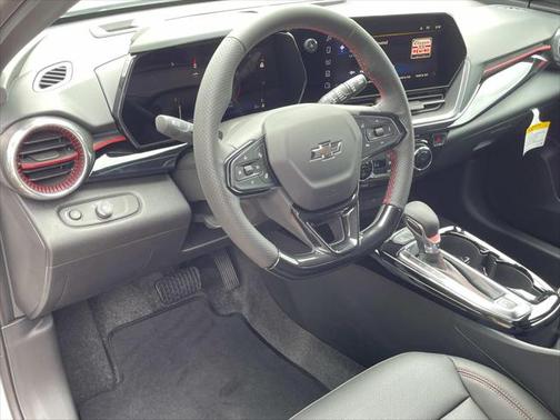 2025 Chevrolet Trax FWD 2RS