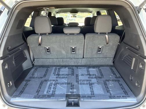 Summit White 2025 GMC Acadia FWD Elevation