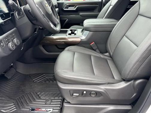 Summit White 2026 Chevrolet Silverado 2500 LT