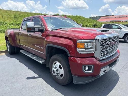 Red Quartz Tintcoat 2019 GMC Sierra 3500 Denali