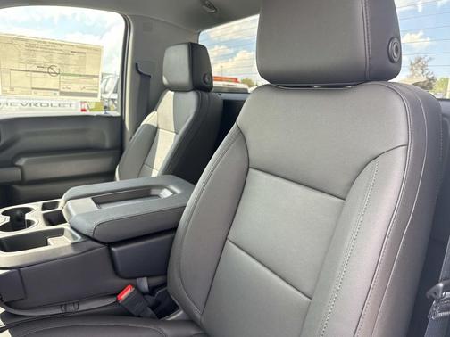 2026 Chevrolet Silverado 3500 WT