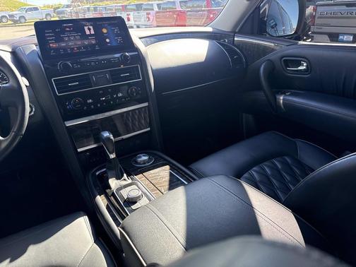 2024 Nissan Armada Platinum 4WD