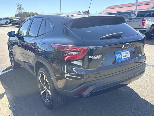 2026 Chevrolet Trax FWD 1RS