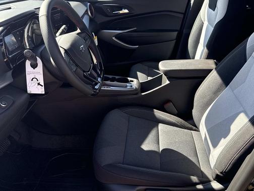 2026 Chevrolet Trax FWD 1RS