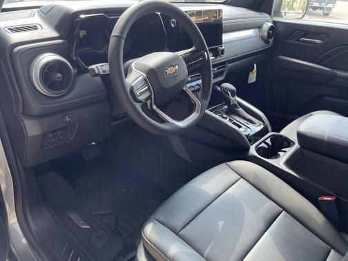 2025 Chevrolet Colorado LT