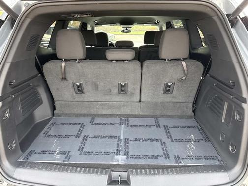 Sterling Metallic 2025 GMC Acadia FWD Elevation