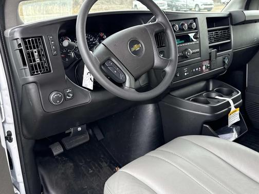 Summit White 2025 Chevrolet Express 2500 LT