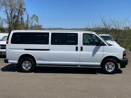 2022 Chevrolet Express 3500 RWD 3500 Extended Wheelbase LS