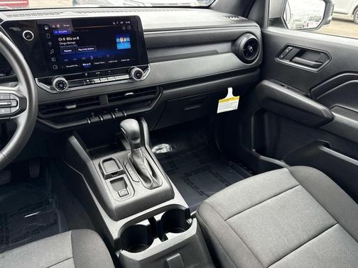 Harvest Bronze Metallic 2024 Chevrolet Colorado WT