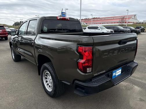 Harvest Bronze Metallic 2024 Chevrolet Colorado WT