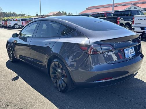 2023 Tesla Model 3 Performance