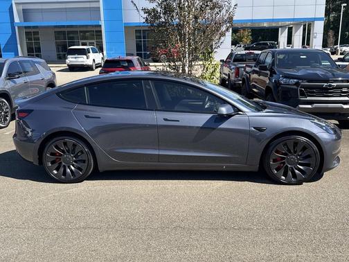2023 Tesla Model 3 Performance