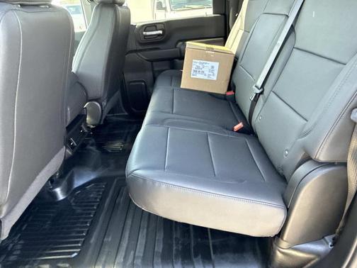 Summit White 2026 Chevrolet Silverado 3500 WT