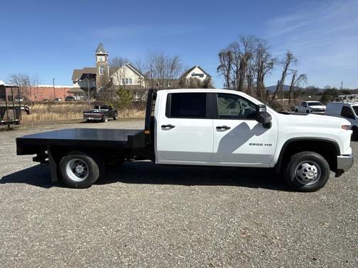 Summit White 2026 Chevrolet Silverado 3500 WT