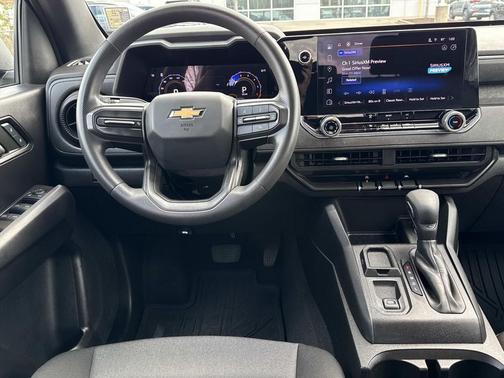 2024 Chevrolet Colorado WT