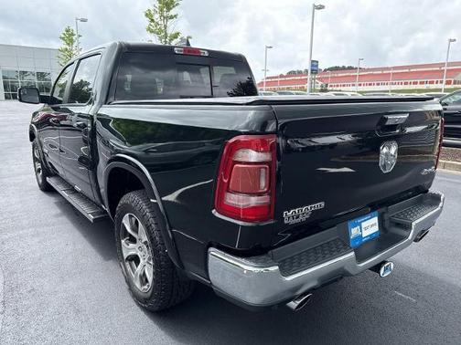 Diamond Black Crystal Pearlcoat 2019 RAM 1500 Laramie