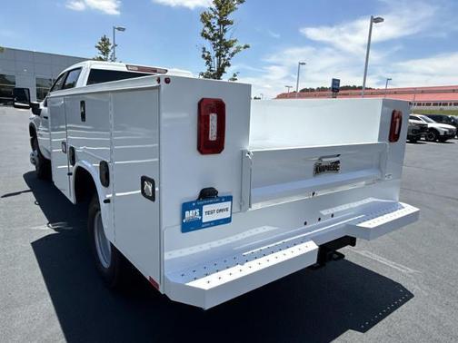 Summit White 2026 Chevrolet Silverado 3500 WT