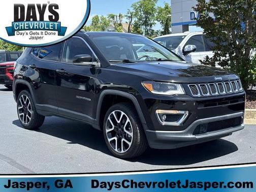 Diamond Black Crystal Pearlcoat 2018 Jeep Compass Limited