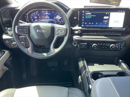 2025 Chevrolet Silverado 2500 4WD Crew Cab Standard Bed ZR2