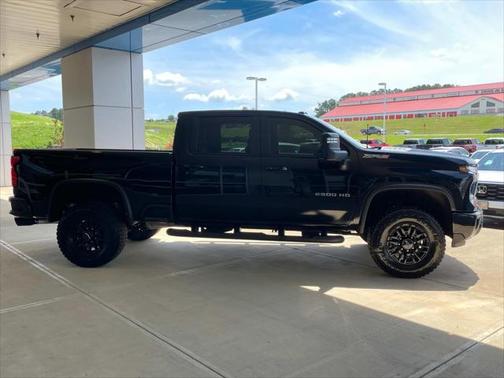 2025 Chevrolet Silverado 2500 4WD Crew Cab Standard Bed ZR2
