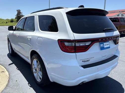 White Knuckle Clearcoat 2023 Dodge Durango GT Premium RWD