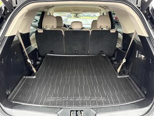Magnetic Metallic 2020 Ford Explorer XLT