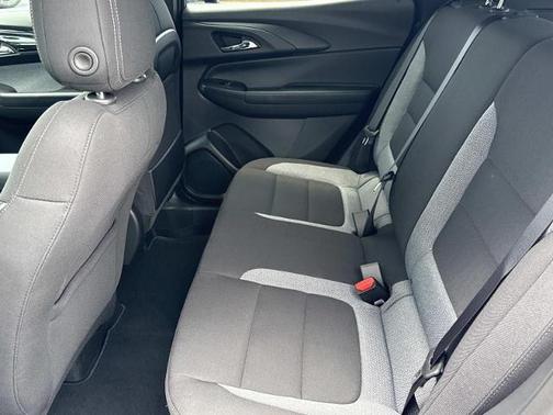Summit White 2026 Chevrolet Trailblazer LT