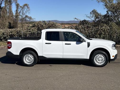 2024 Ford Maverick XL