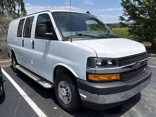 Summit White 2024 Chevrolet Express 2500 LT