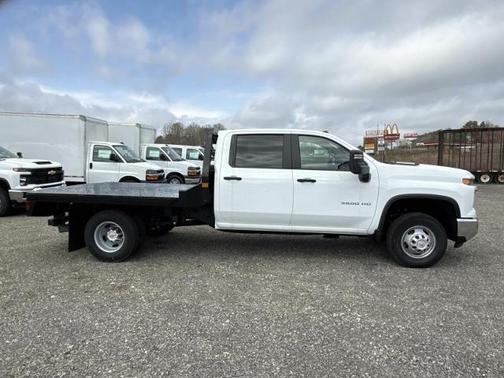 Summit White 2026 Chevrolet Silverado 3500 Work Truck