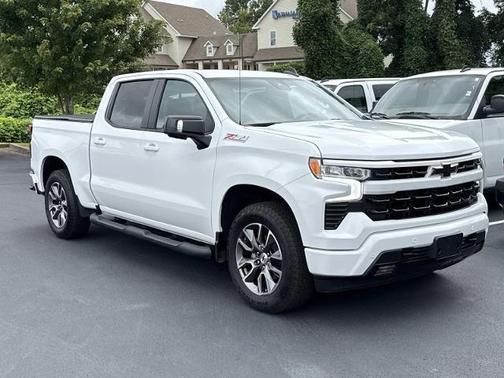 Summit White 2025 Chevrolet Silverado 1500 RST