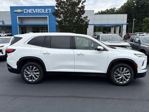 Summit White 2025 Buick Enclave Preferred FWD