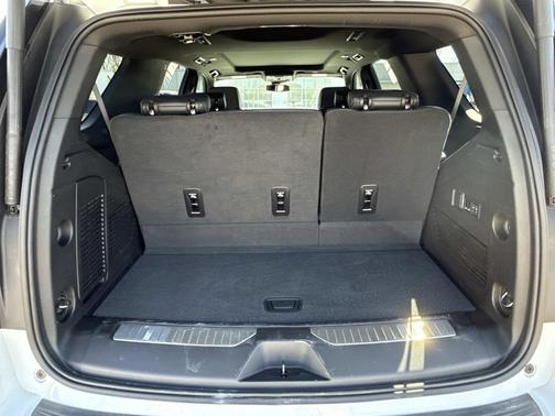 2024 Chevrolet Tahoe 2WD RST