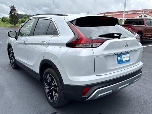 White Diamond 2024 Mitsubishi Eclipse Cross SE