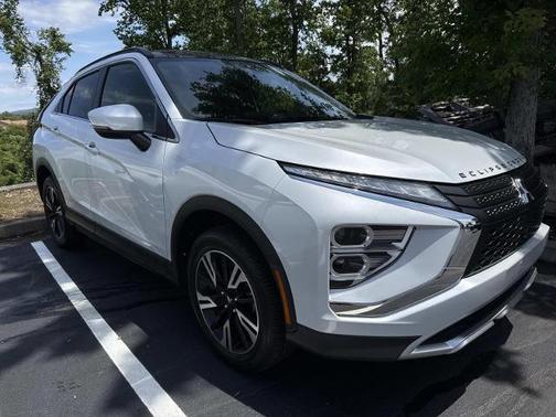 White Diamond 2024 Mitsubishi Eclipse Cross SE