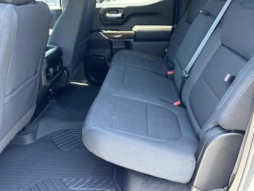 Silver Ice Metallic 2021 Chevrolet Silverado 1500 RST