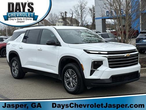 2025 Chevrolet Traverse LT