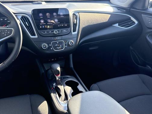 2023 Chevrolet Malibu RS