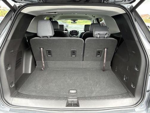 Satin Steel Metallic 2019 Chevrolet Traverse LT Cloth