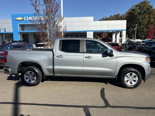 2025 Chevrolet Silverado 1500 LT