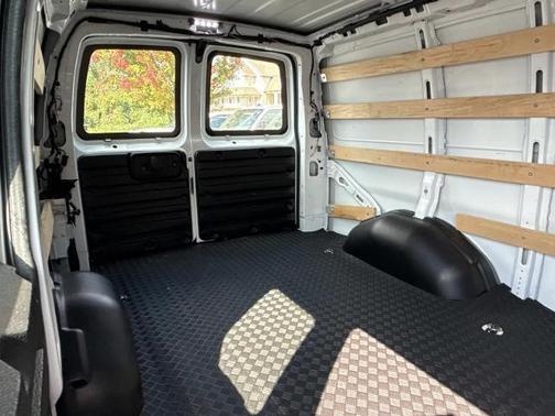 Summit White 2025 GMC Savana 2500 Work Van