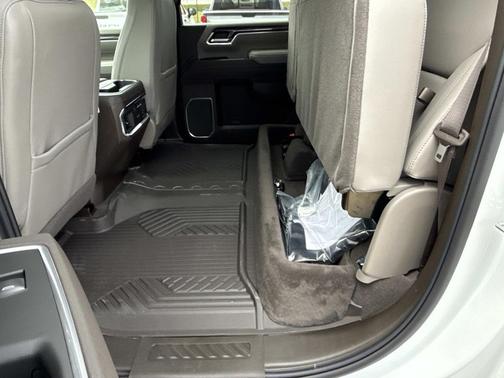 Summit White 2026 Chevrolet Silverado 2500 LTZ