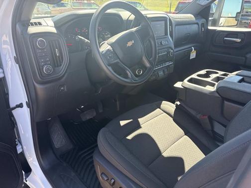 2026 Chevrolet Silverado 2500 Custom