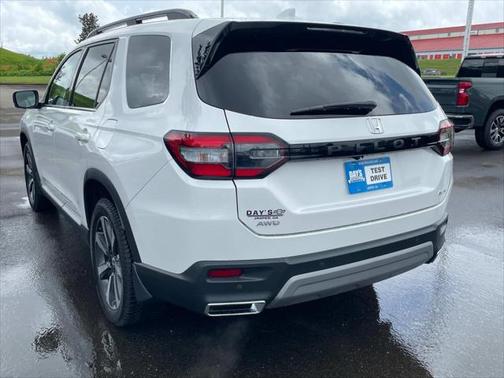 2023 Honda Pilot AWD Elite