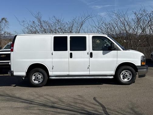 2023 GMC Savana 2500 Work Van